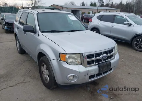 2010 Ford Escape Xlt from USA, damaged, VIN 1FMCU9DG0AKC88049